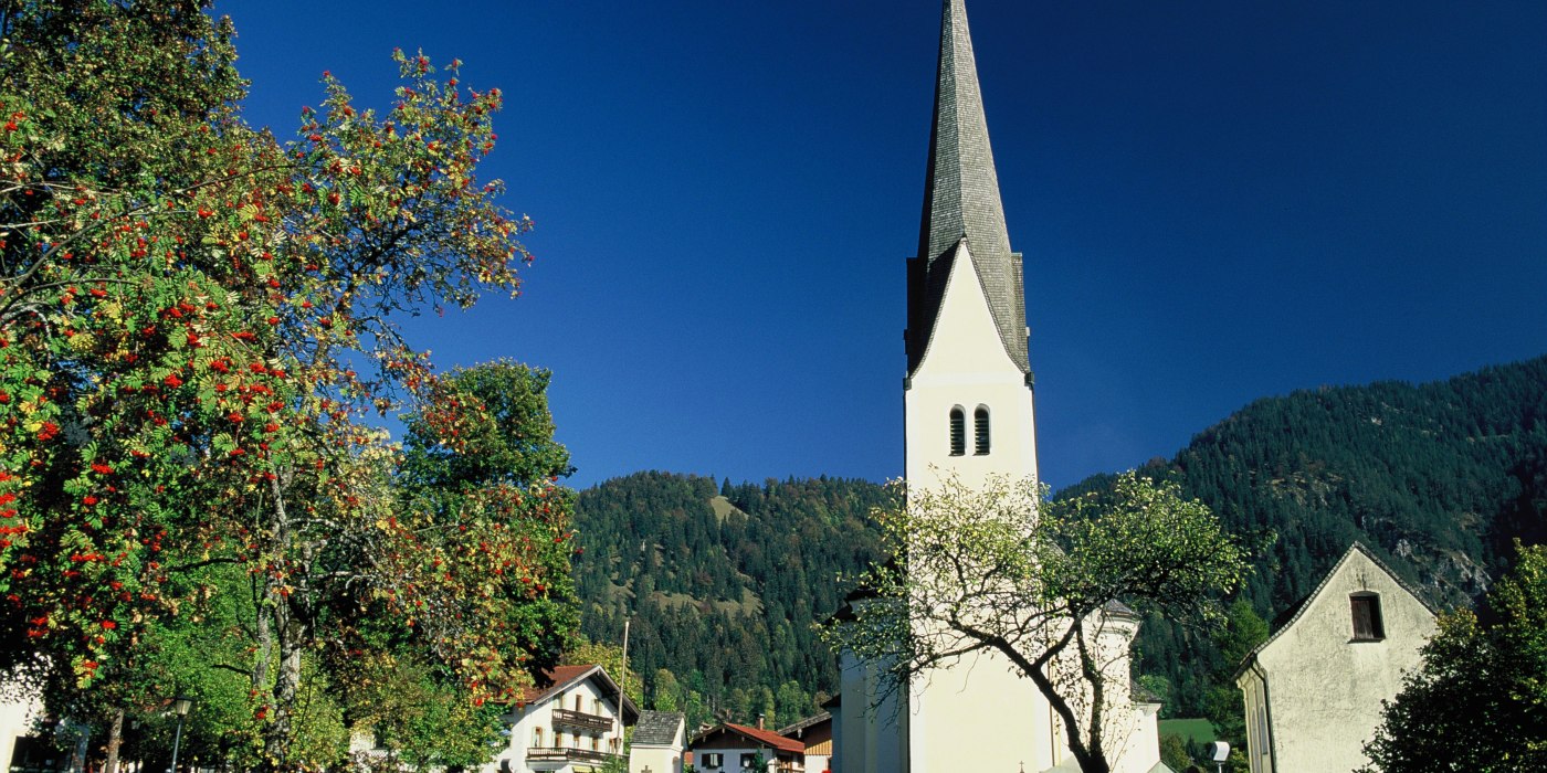 Kirche-Sommer.jpg