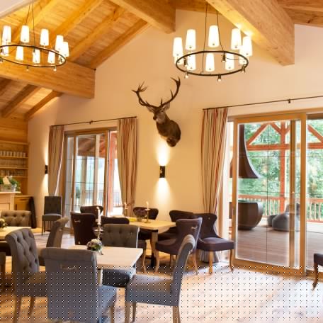 obere-broesel-alm-innenansicht obere-broesel-alm-innenansicht