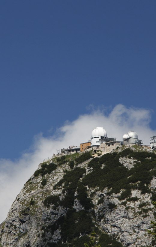 Wendelsteingipfel mit Observatorium und Antenne
