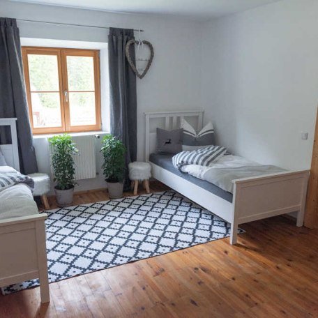 Schlafzimmer 4, © im-web.de/ Kur- und Tourist-Info Bayrischzell