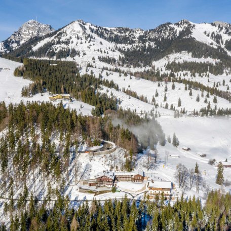 Blick auf das Berghotel Sudelfeld im Winter, &copy; im-web.de/ Kur- und Tourist-Info Bayrischzell