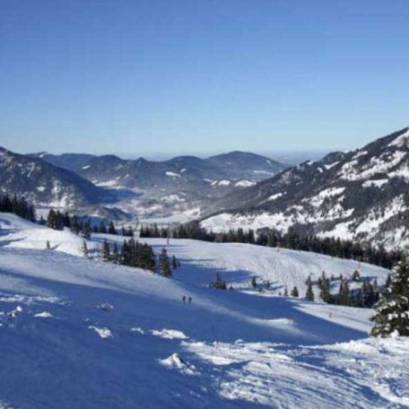 https://d1pgrp37iul3tg.cloudfront.net/objekt_pics/obj_full_28832_002.jpg, © im-web.de/ Tourist-Information Bayrischzell