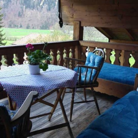 Überdachter Balkon, © im-web.de/ Kur- und Tourist-Info Bayrischzell