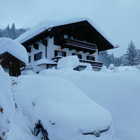 02 Haus Lohmann Winter, &copy; im-web.de/ Kur- und Tourist-Info Bayrischzell