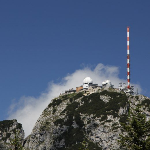 Wendelsteingipfel mit Observatorium und Antenne