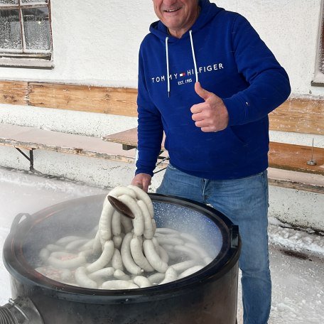 Weißwurstkessel Samstags Winter Speck-Alm Weißwurstkessel Samstags Winter Speck-Alm