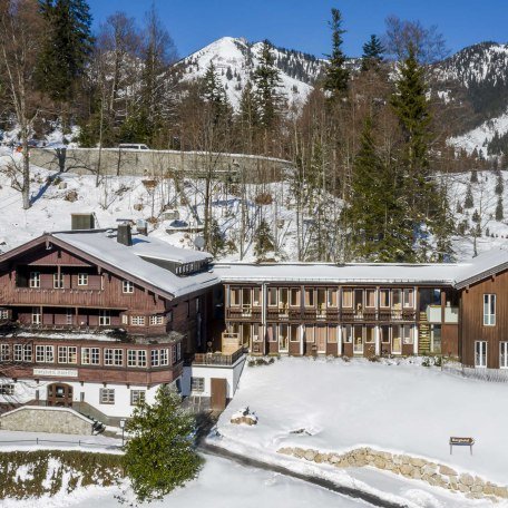 Berghotel Sudelfeld - Au&szlig;enansicht im Winter, &copy; im-web.de/ Kur- und Tourist-Info Bayrischzell