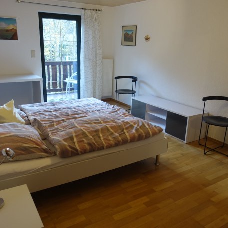 Schlafzimmer 1 mit Doppelbett, &copy; U. Kl&ouml;ppel