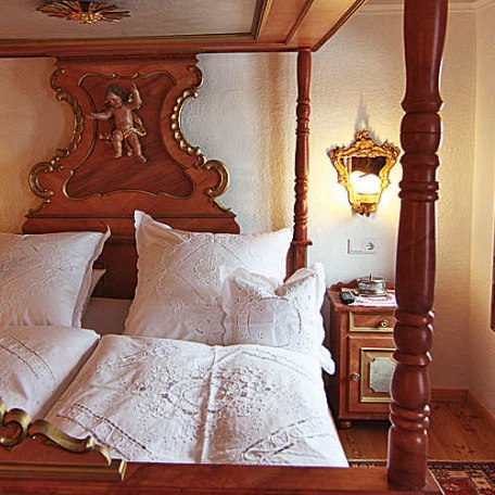 Schlafzimmer, © im-web.de/ Tourist-Information Bayrischzell